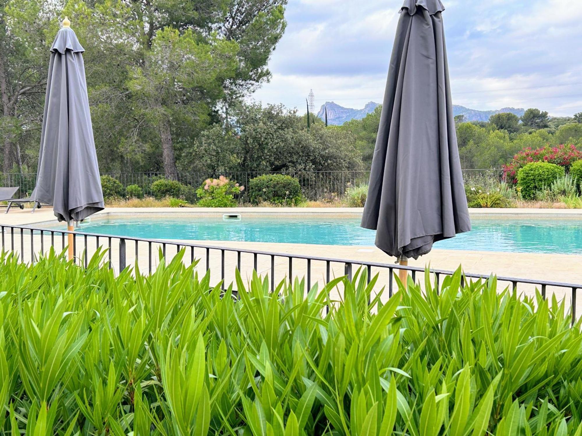 Suite Superieure Domaine Du Golf St Endreol, 1 A 2 Personnes La Motte  Exterior photo